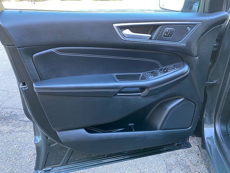 Certified 2023 Ford Edge Titanium AWD/4WD image 27