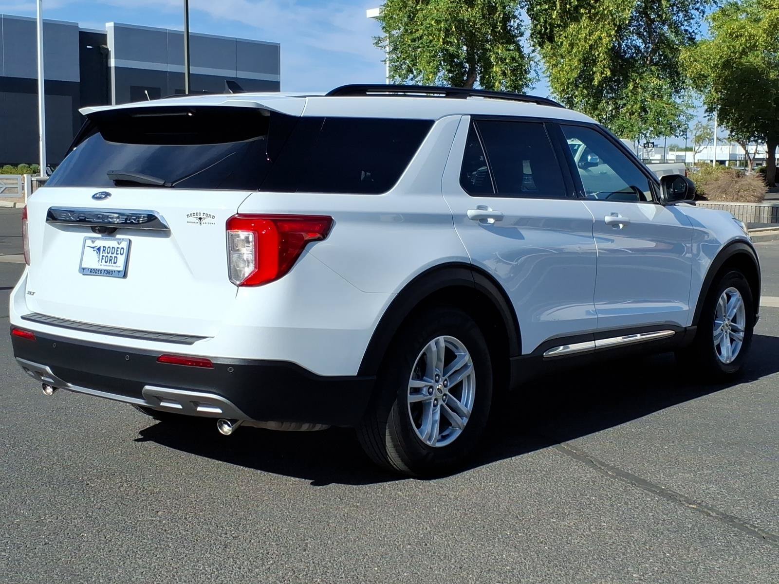 Certified 2023 Ford Explorer XLT w/ Equipment Group 202A RWD image 5