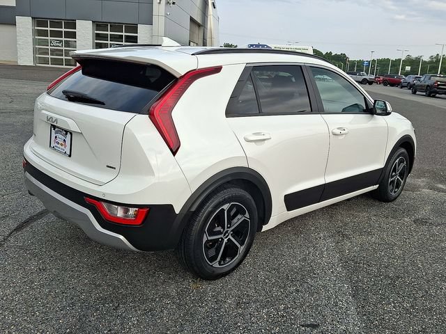 Used 2023 Kia Niro EX FWD image 31