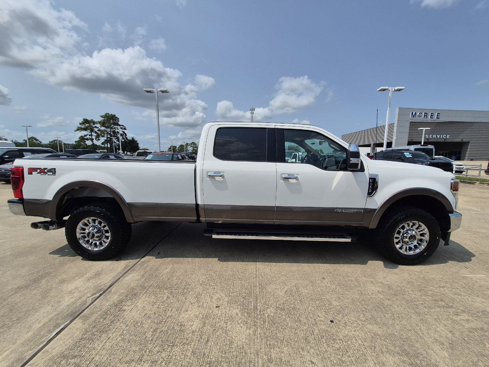 Certified 2022 Ford F350 Lariat w/ Chrome Package AWD/4WD image 17