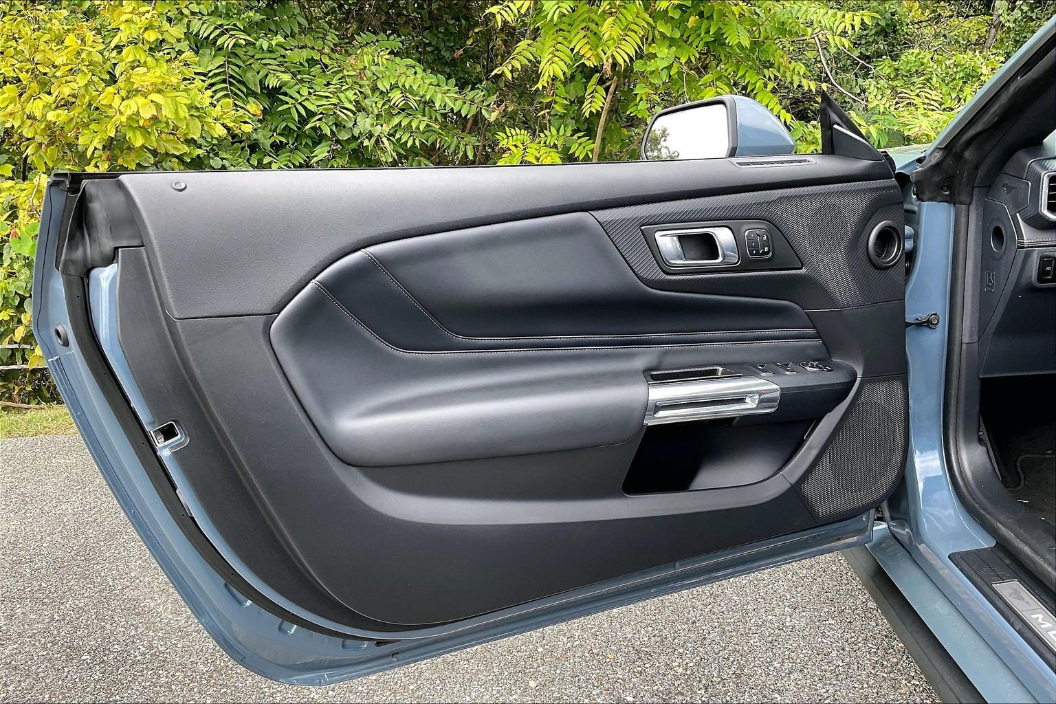 Certified 2025 Ford Mustang GT Premium RWD image 23