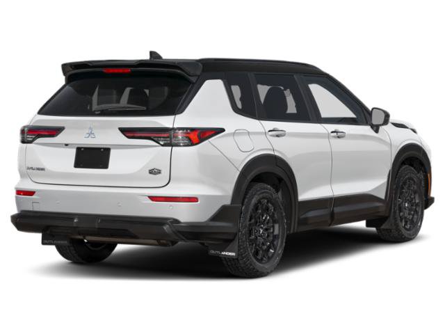 Used 2026 Mitsubishi Outlander AWD image 3