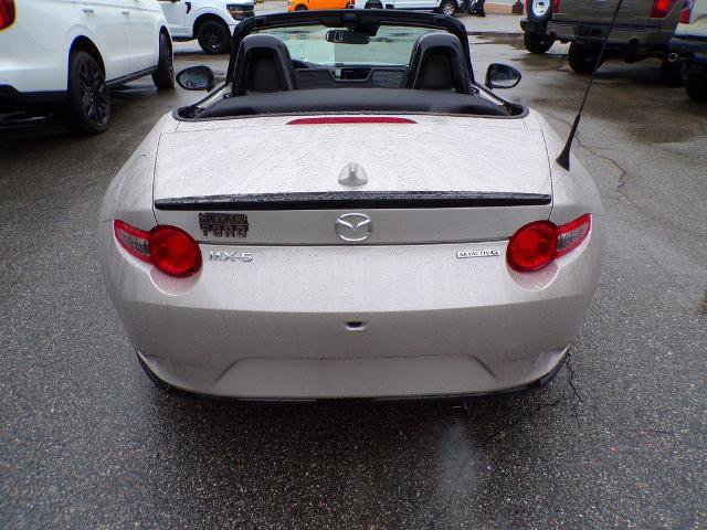 Used 2023 MAZDA MX-5 Miata Club w/ Brembo/BBS Recaro Package image 4