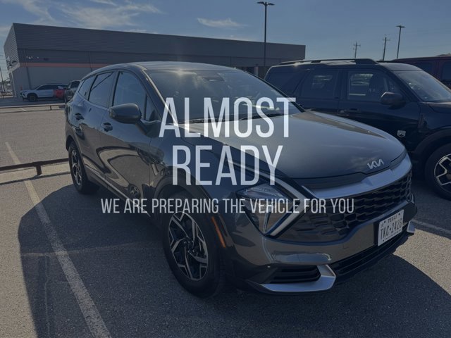 Used 2023 Kia Sportage LX image 5