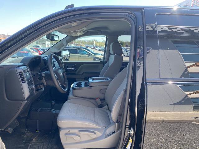 Used 2018 Chevrolet Silverado 1500 Custom w/ Custom Value Package image 19