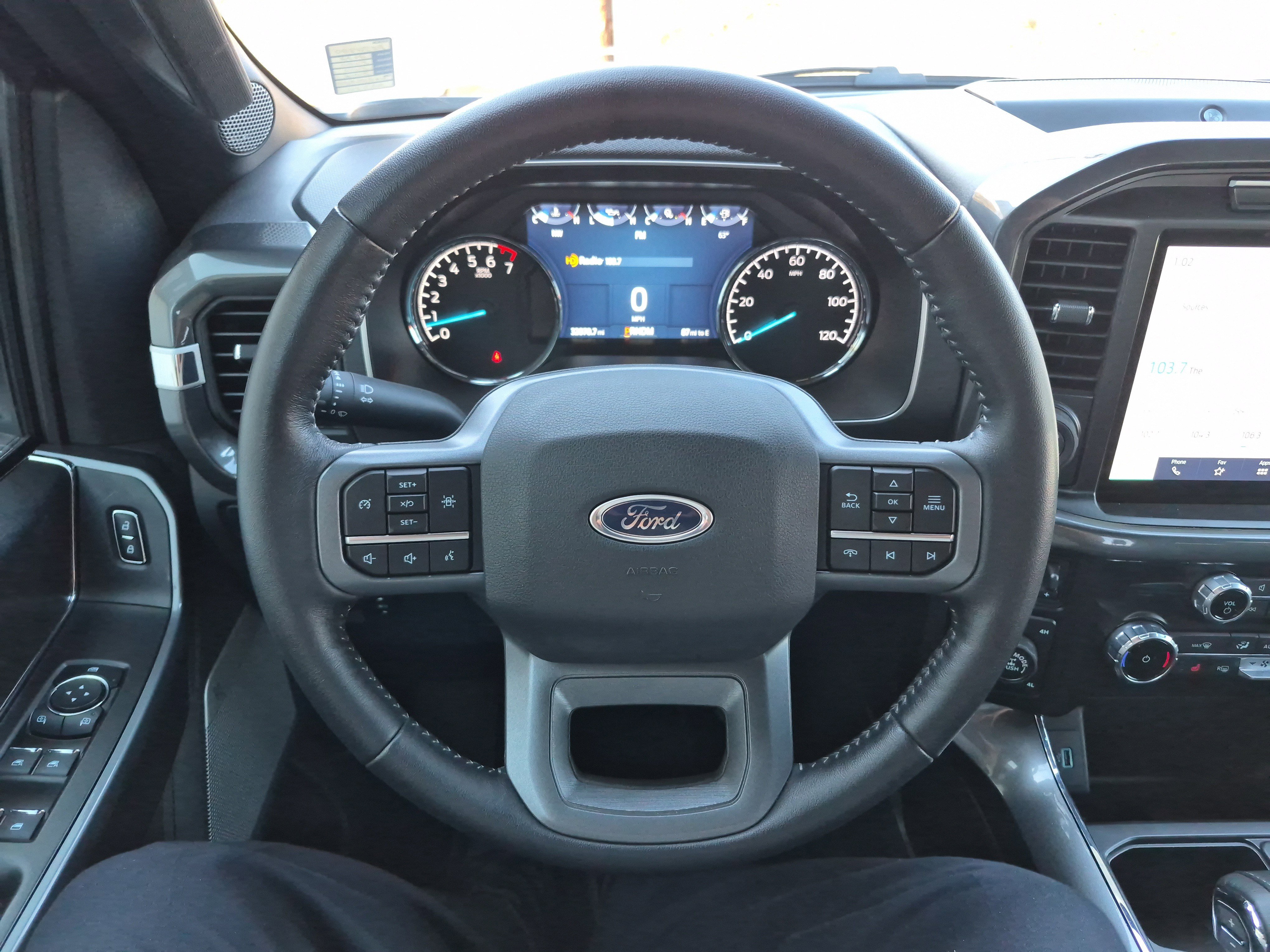 Certified 2022 Ford F150 XLT w/ Equipment Group 302A High image 30