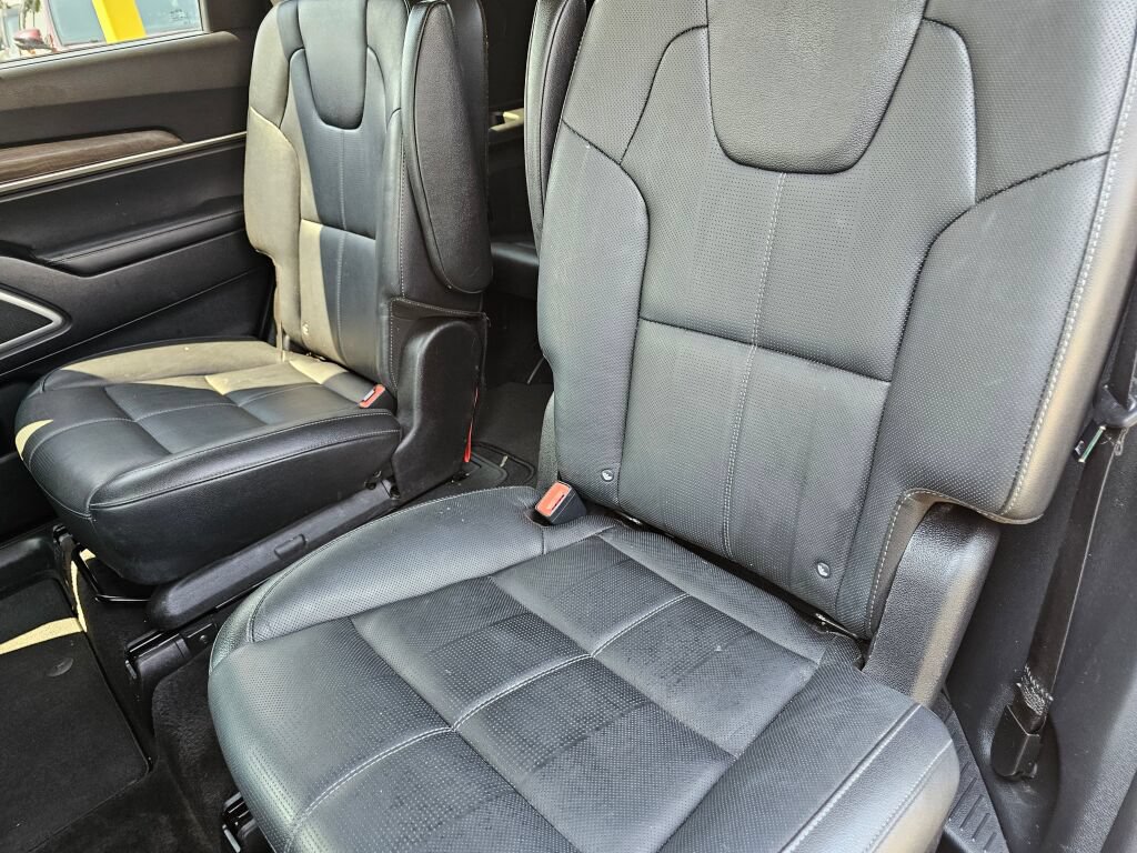 Used 2021 Kia Telluride EX w/ EX Premium Package AWD/4WD image 22