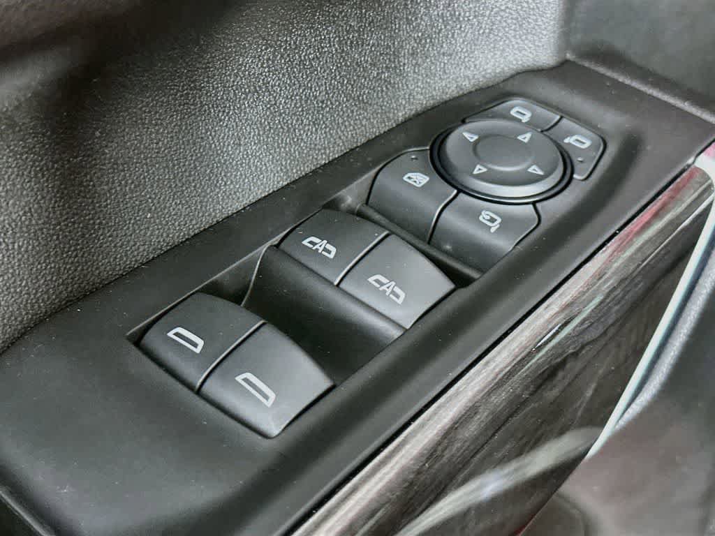 Used 2020 Chevrolet Silverado 1500 LTZ w/ LTZ Plus Package AWD/4WD image 29