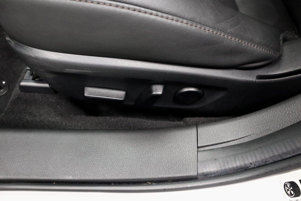 Used 2022 MAZDA MAZDA3 s image 27