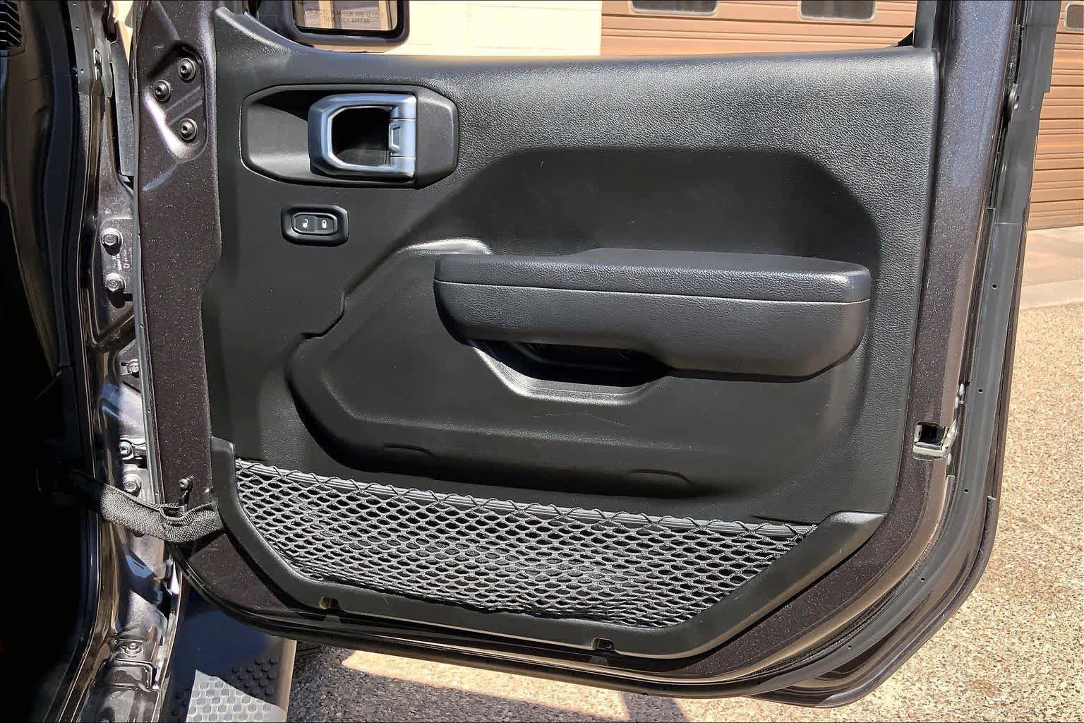 Used 2023 Jeep Wrangler Sport AWD/4WD image 23