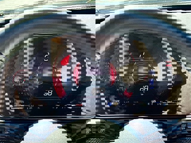 Used 2025 Mercedes-Benz C 300 4MATIC Sedan image 12