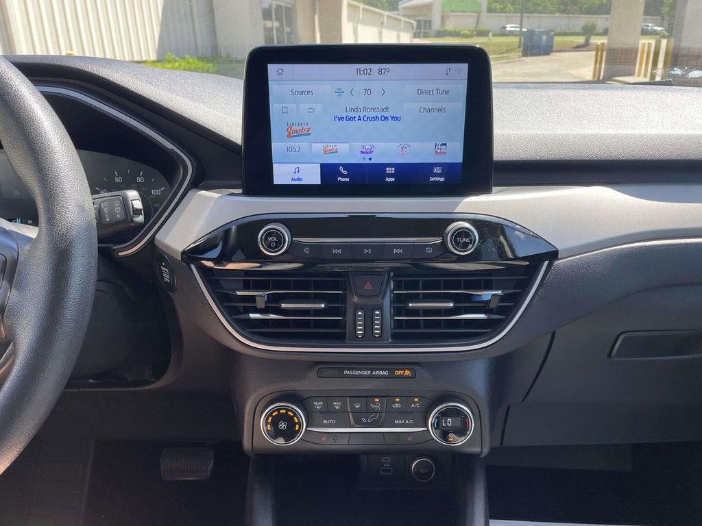Certified 2020 Ford Escape SE image 21