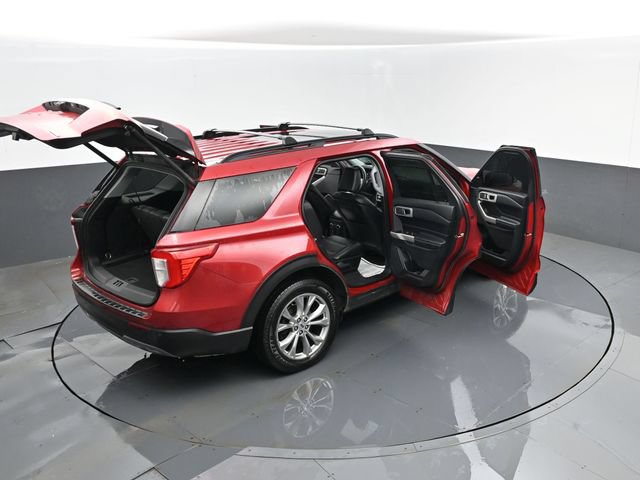 Certified 2020 Ford Explorer XLT w/ Equipment Group 202A AWD/4WD image 29