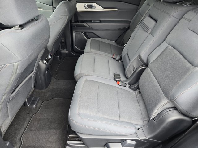 Certified 2025 Ford Explorer Active RWD image 29