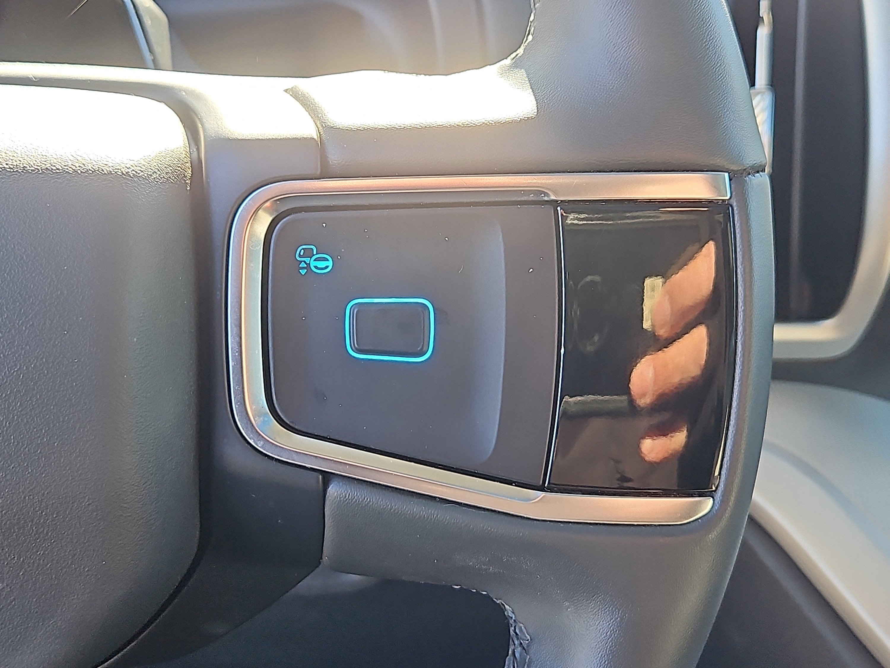 Certified 2025 Ford Expedition Active image 27