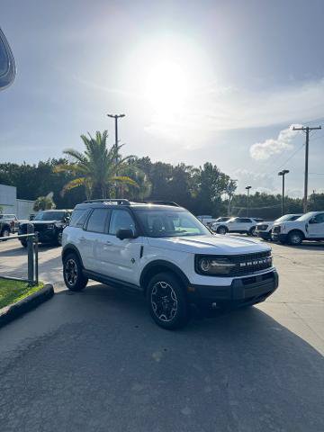 Certified 2025 Ford Bronco Sport Outer Banks w/ Outer Banks Tech Package+ AWD/4WD image 4