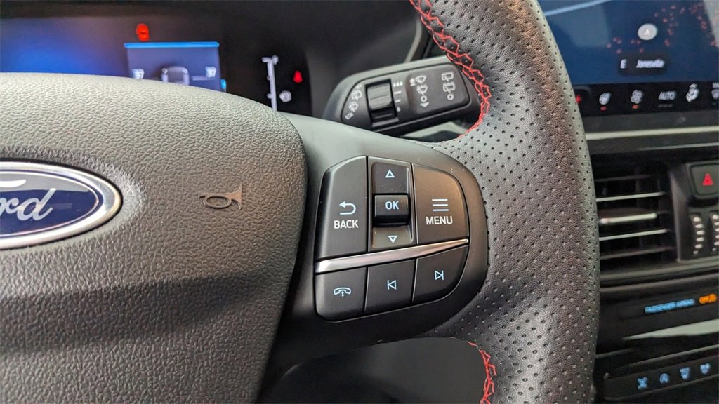 Certified 2023 Ford Escape ST-Line w/ Tech Pack #1 image 32