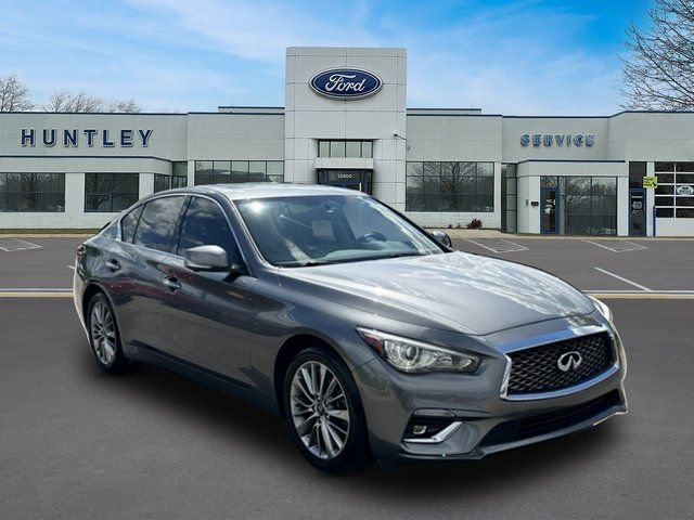 Used 2024 INFINITI Q50 Luxe AWD/4WD image 3