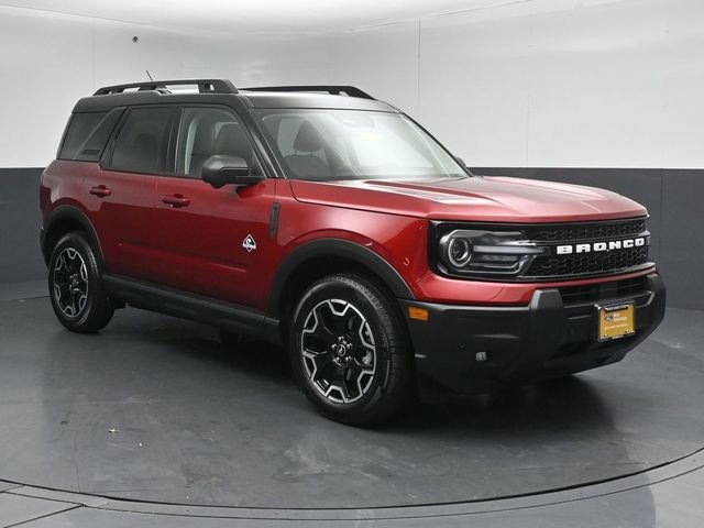 Certified 2025 Ford Bronco Sport Outer Banks w/ Outer Banks Tech Package+ AWD/4WD image 1