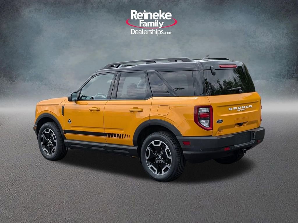 Certified 2022 Ford Bronco Sport Outer Banks w/ Tech Package AWD/4WD image 8