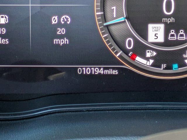 Used 2024 Jaguar E-PACE R-Dynamic SE image 28