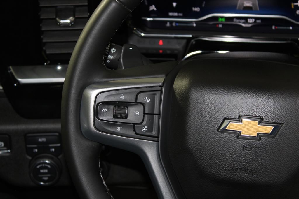 Used 2025 Chevrolet Silverado 1500 LTZ image 16
