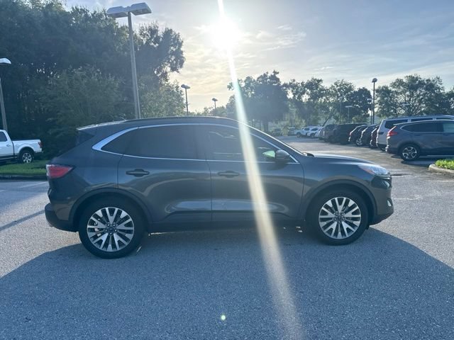 Certified 2020 Ford Escape Titanium w/ Titanium Premium Package 2.0 AWD/4WD image 8