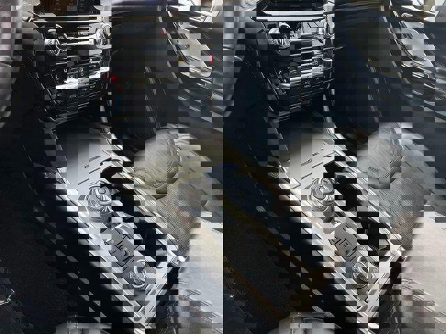 Certified 2021 Ford Explorer Platinum w/ Equipment Group 601A image 28