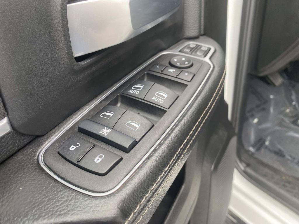 Used 2024 RAM 2500 Big Horn AWD/4WD image 20