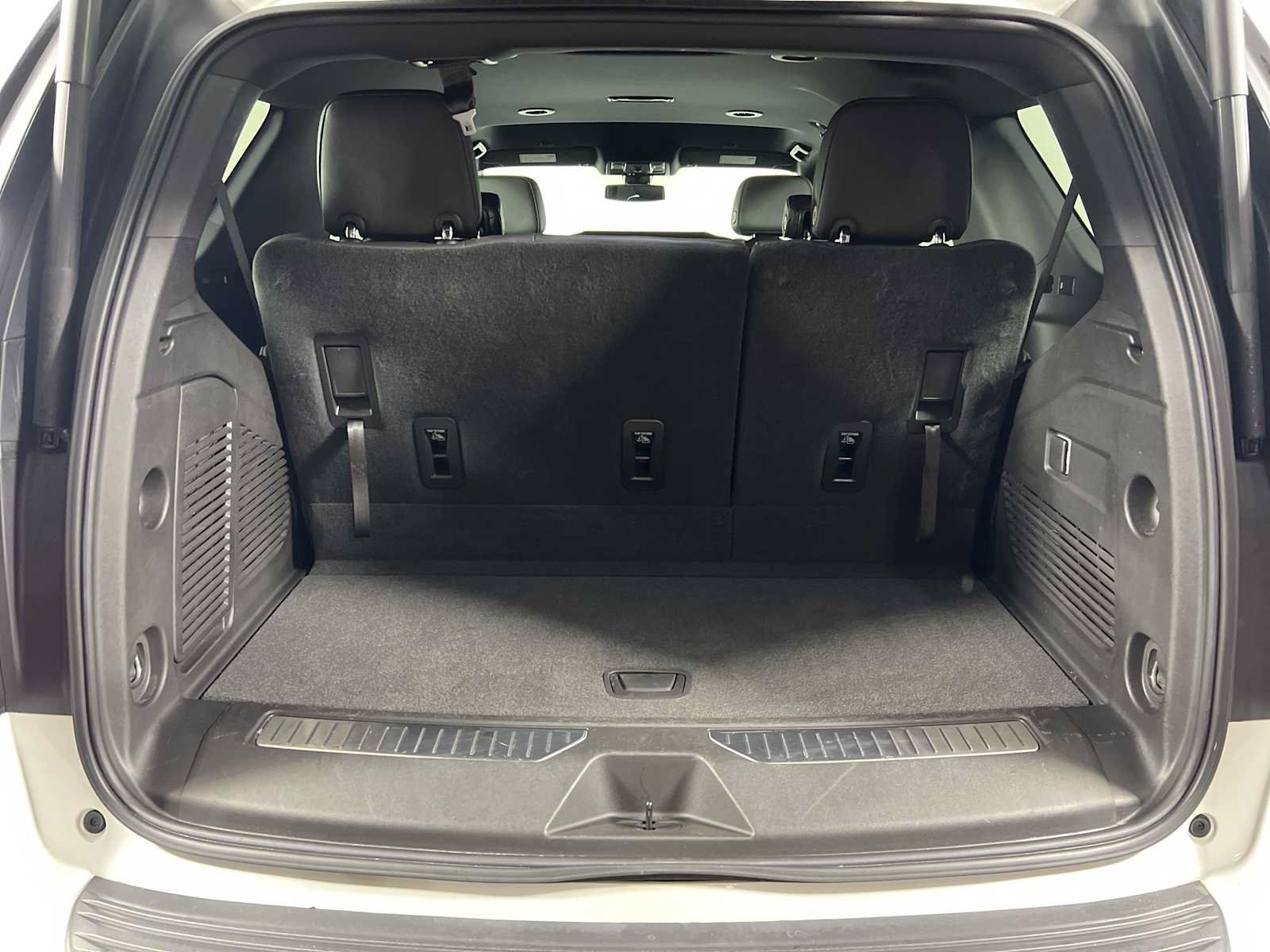 Used 2022 Chevrolet Tahoe RST RWD image 25