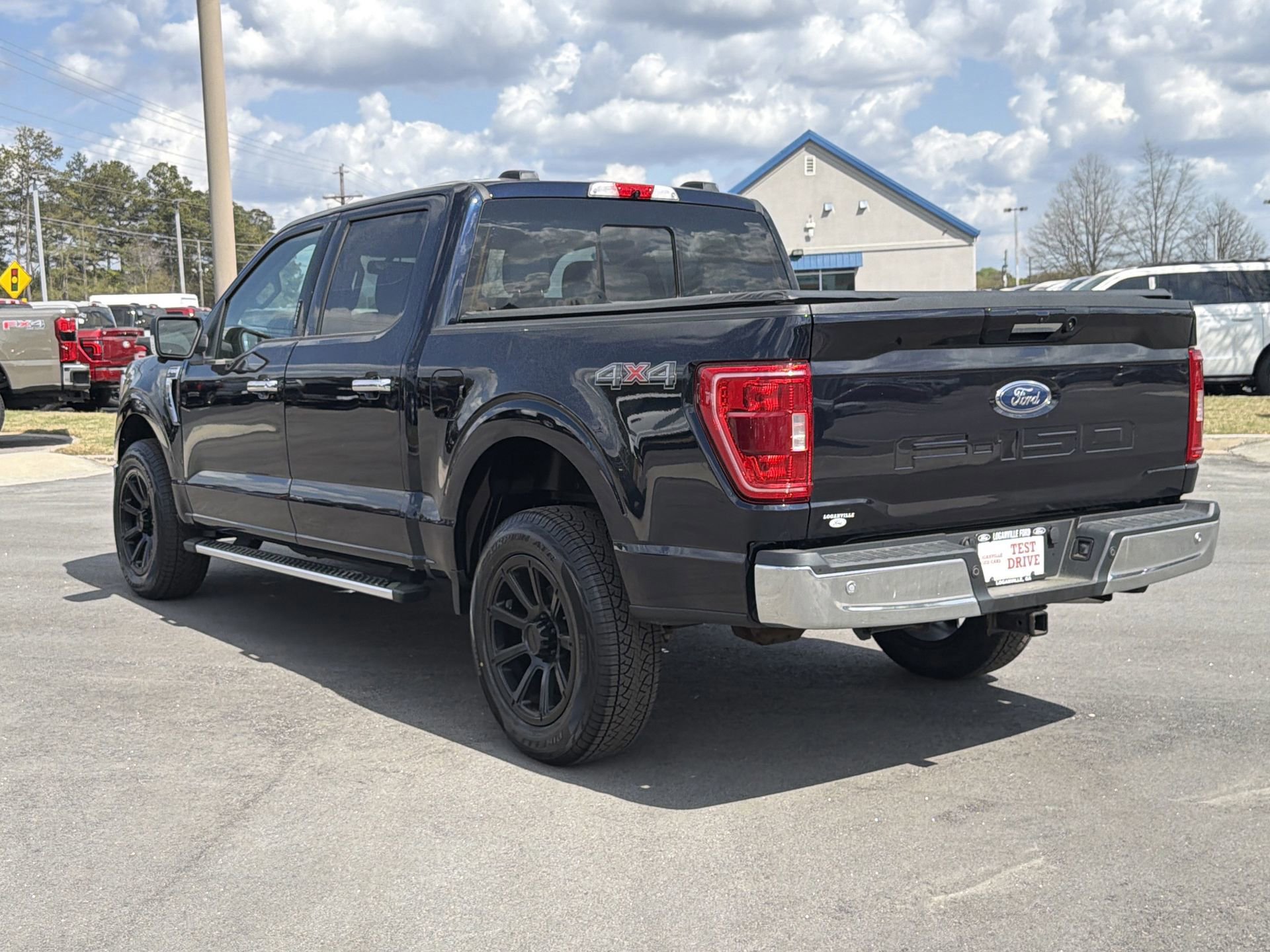 Certified 2022 Ford F150 XLT w/ Equipment Group 302A High image 5