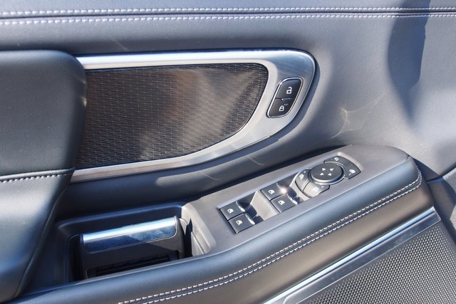 Certified 2025 Ford Expedition Platinum w/ Stealth Performance Package image 22