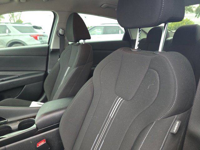 Used 2023 Hyundai Elantra SEL w/ Convenience Package FWD image 8