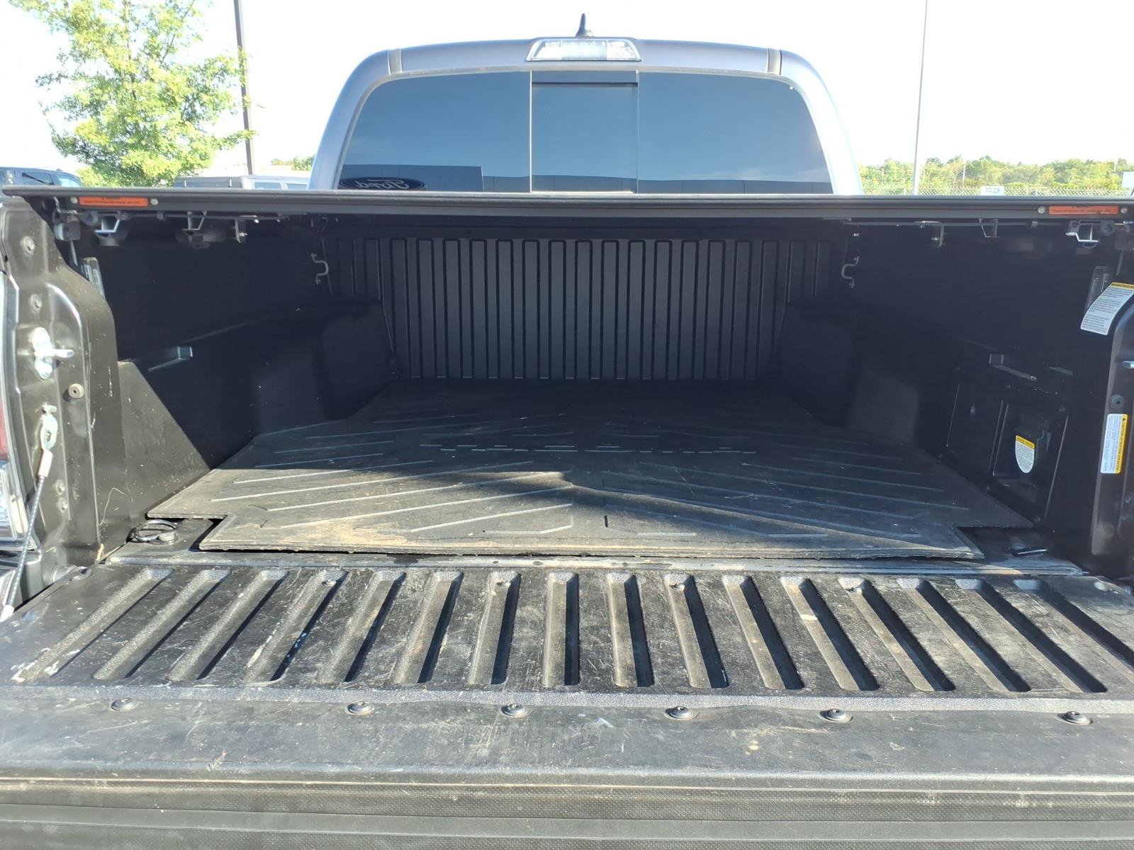 Used 2022 Toyota Tacoma TRD Pro AWD/4WD image 16