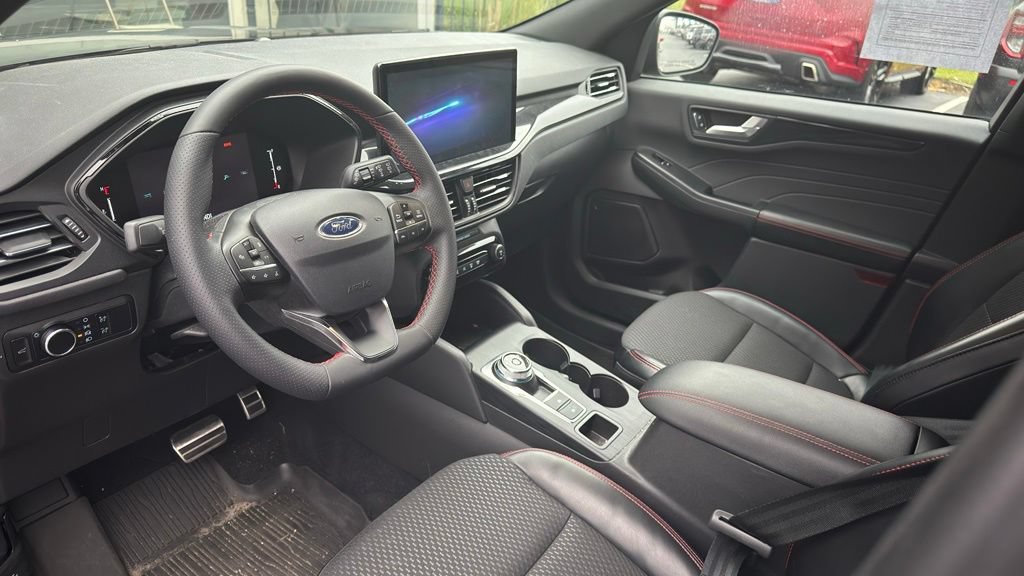 Certified 2024 Ford Escape ST-Line w/ Tech Pack #1 FWD image 9