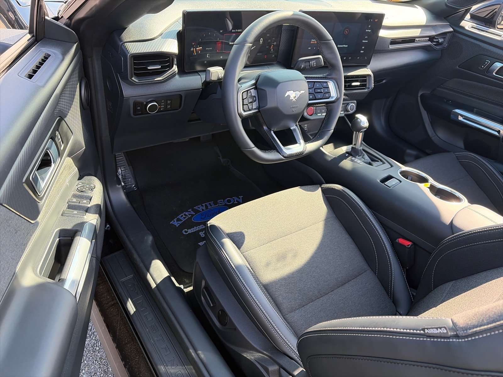 Certified 2026 Ford Mustang Convertible RWD image 6
