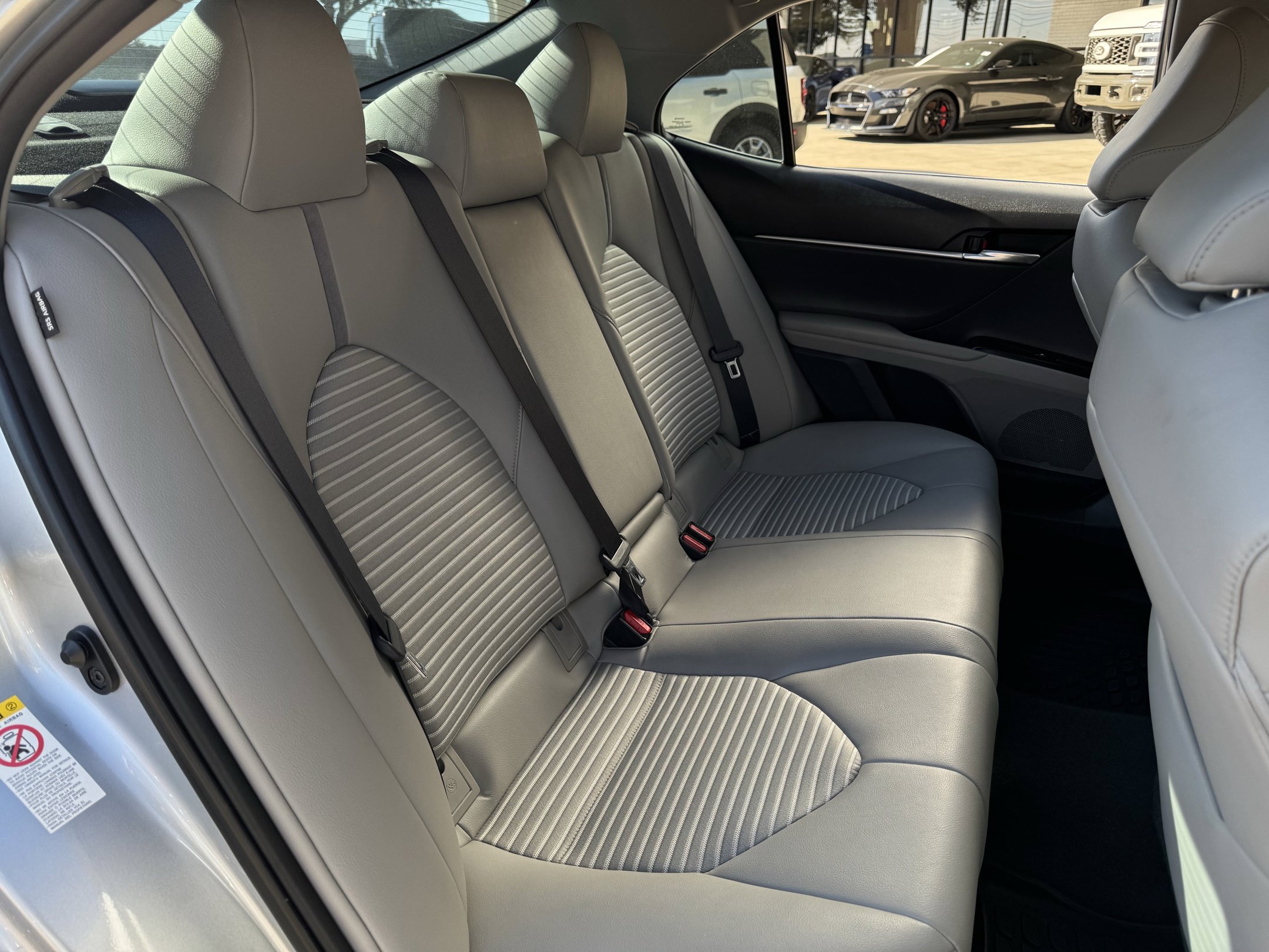 Used 2018 Toyota Camry SE FWD image 30