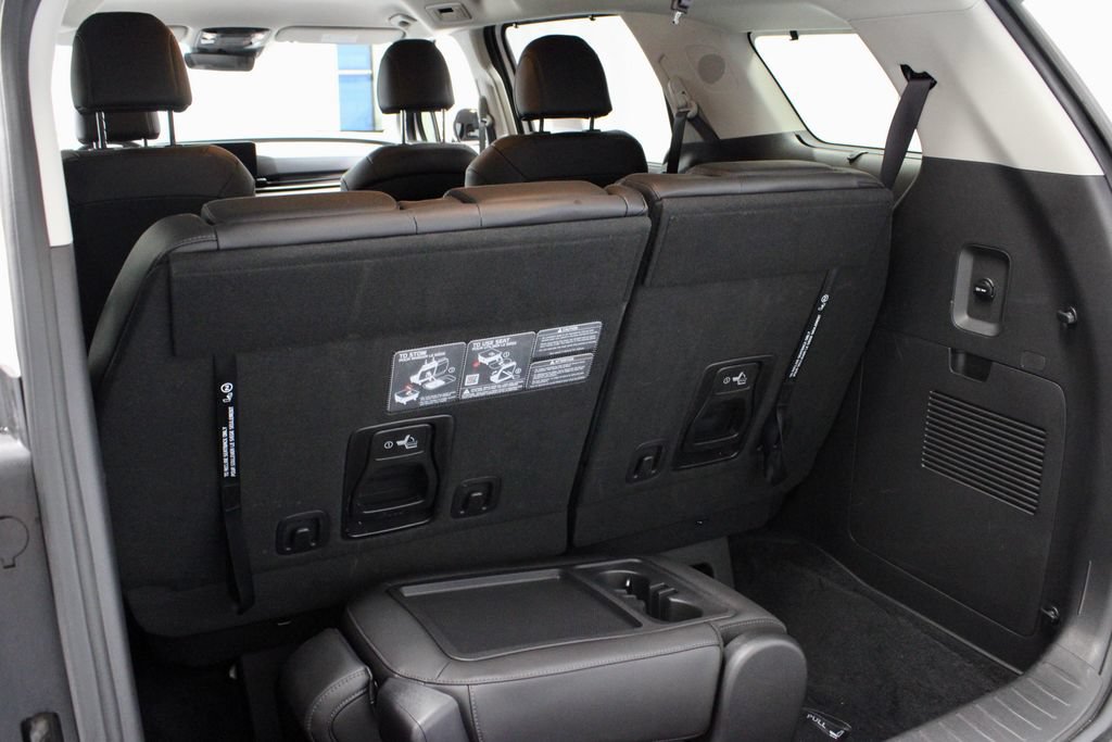 Used 2026 Kia Carnival EX FWD image 16