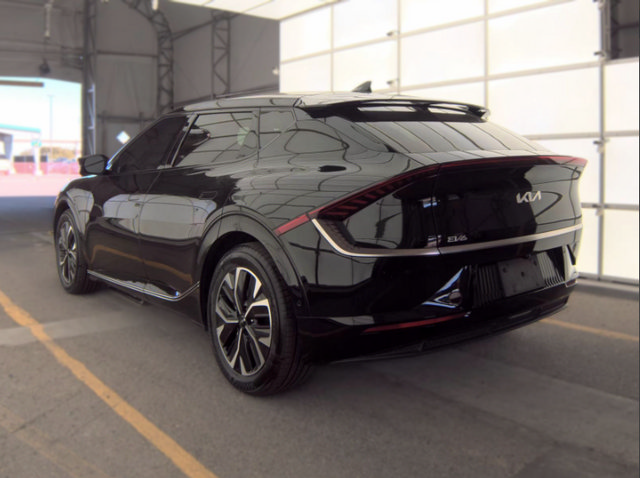 Used 2024 Kia EV6 Wind w/ Wind Technology Package AWD/4WD image 3