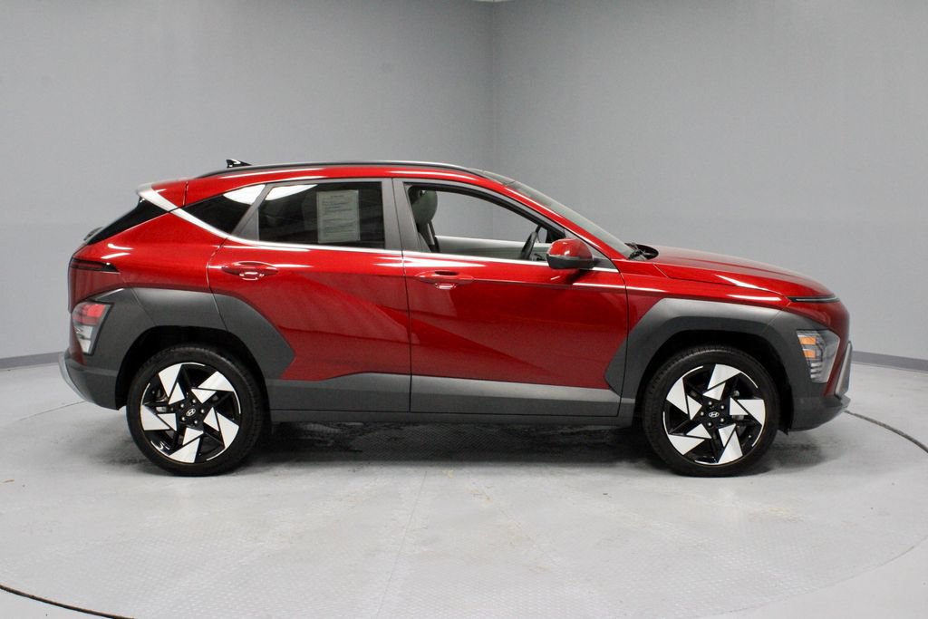 Used 2024 Hyundai Kona Limited AWD/4WD image 13