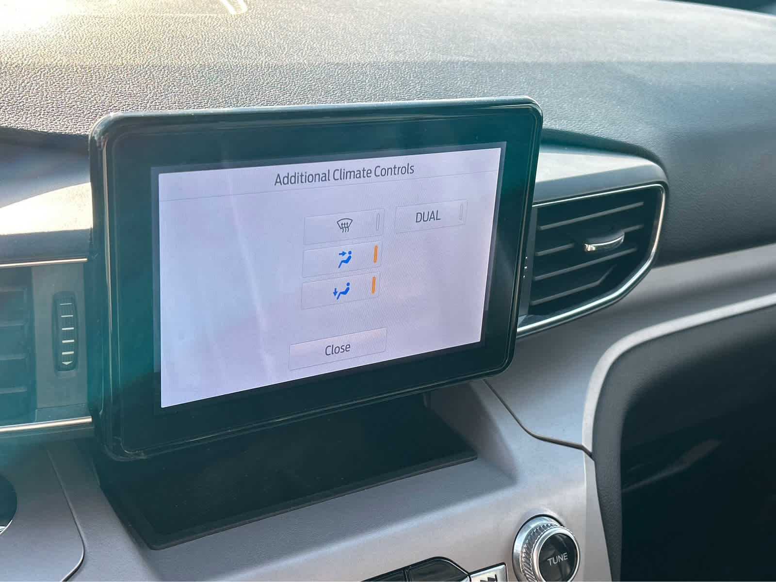 Certified 2023 Ford Explorer XLT image 41