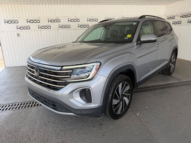 Used 2024 Volkswagen Atlas SE FWD image 25