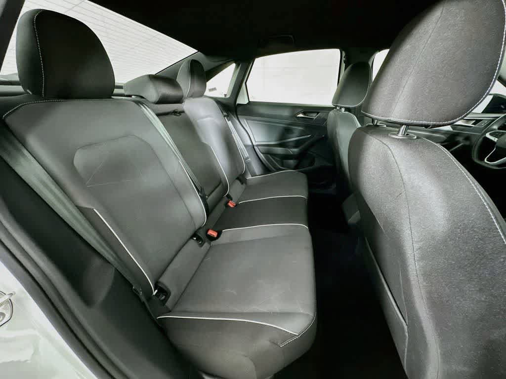 Used 2025 Volkswagen Jetta Sport FWD image 28