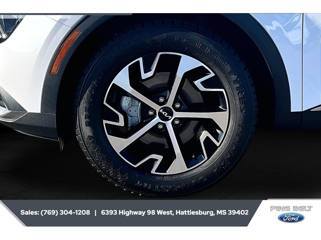 Used 2023 Kia Sportage EX FWD image 25