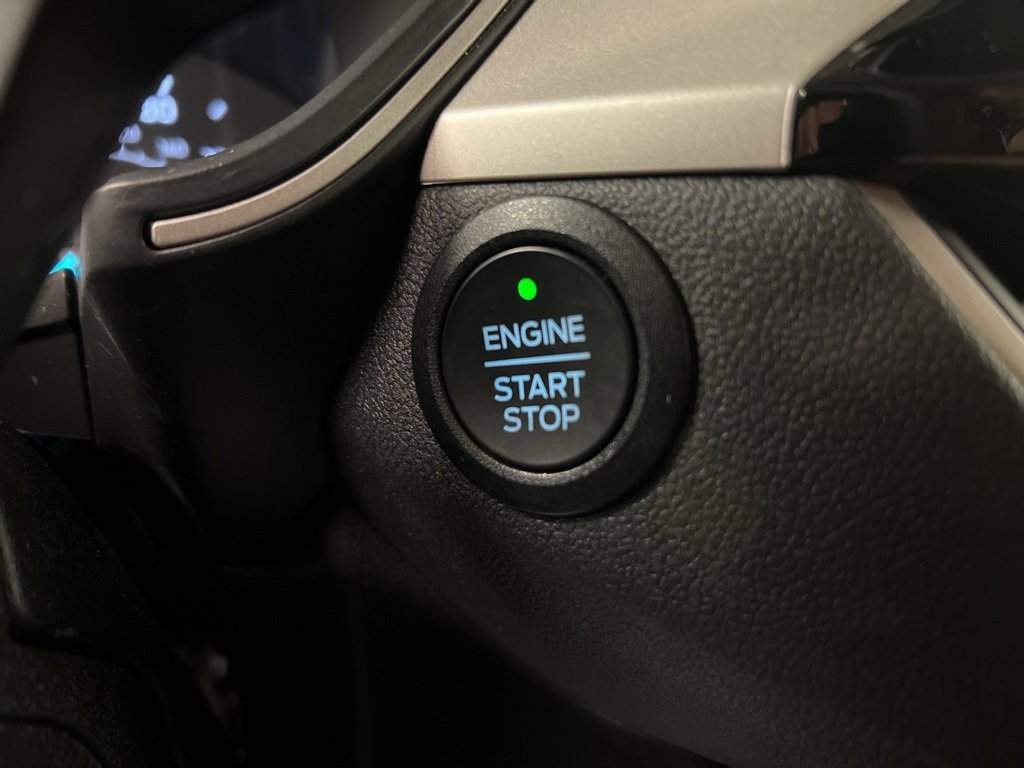 Certified 2022 Ford Escape SE w/ Cold Weather Package image 18