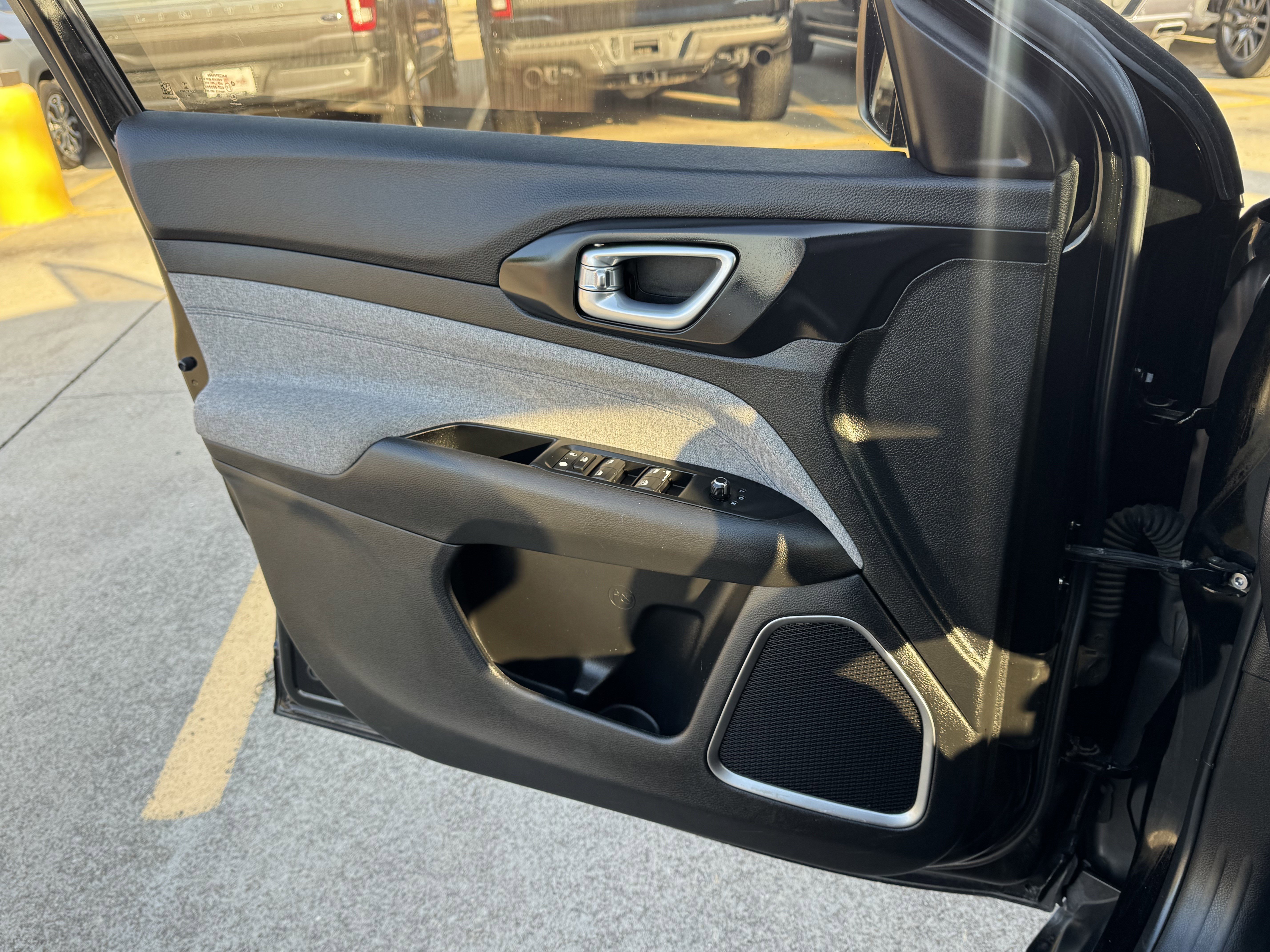 Used 2022 Jeep Compass Latitude image 22