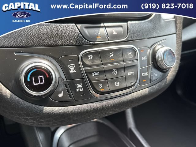 Used 2023 Chevrolet Malibu LT FWD image 29
