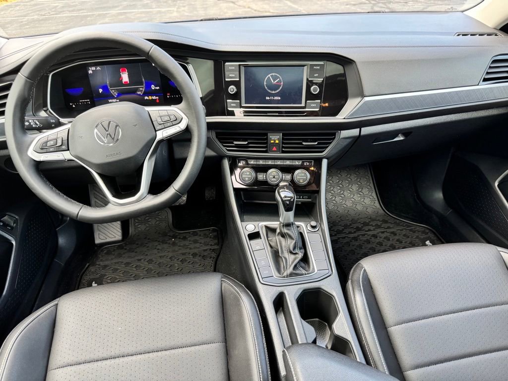 Used 2022 Volkswagen Jetta SE FWD image 30