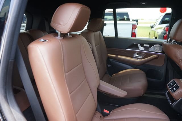 Used 2025 Mercedes-Benz GLS 450 4MATIC image 19