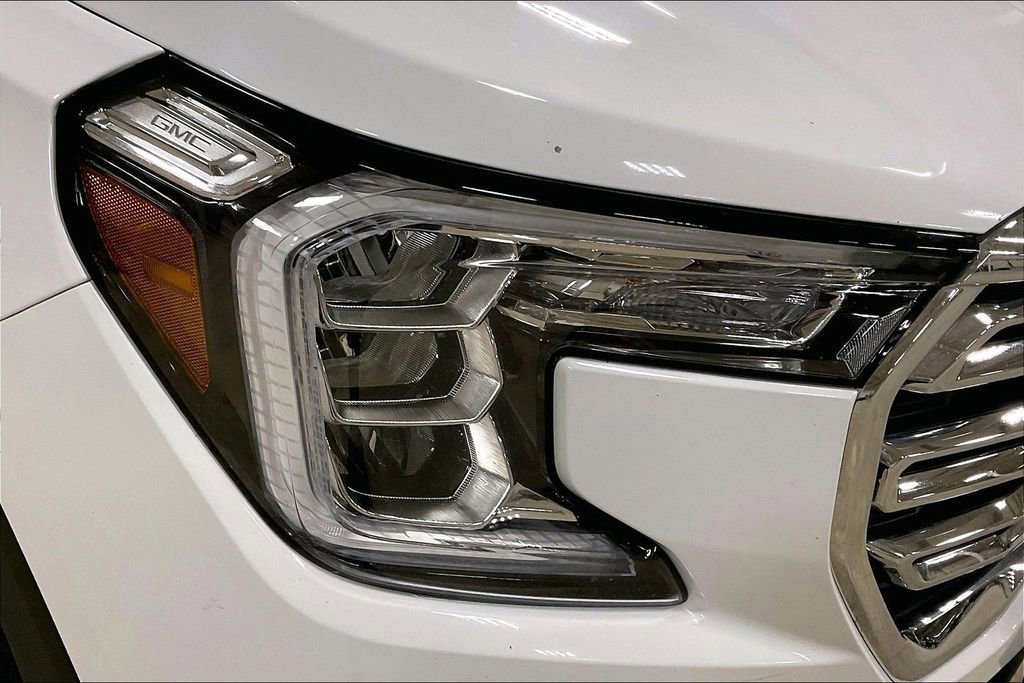 Used 2024 GMC Terrain SLT image 26